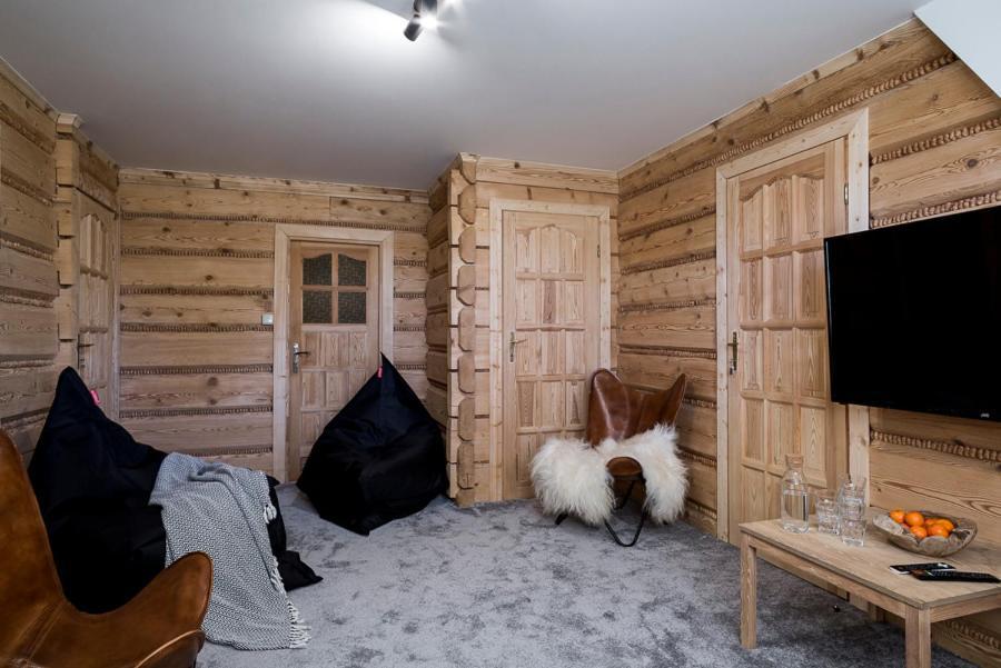 Local 21a * Zakopane
